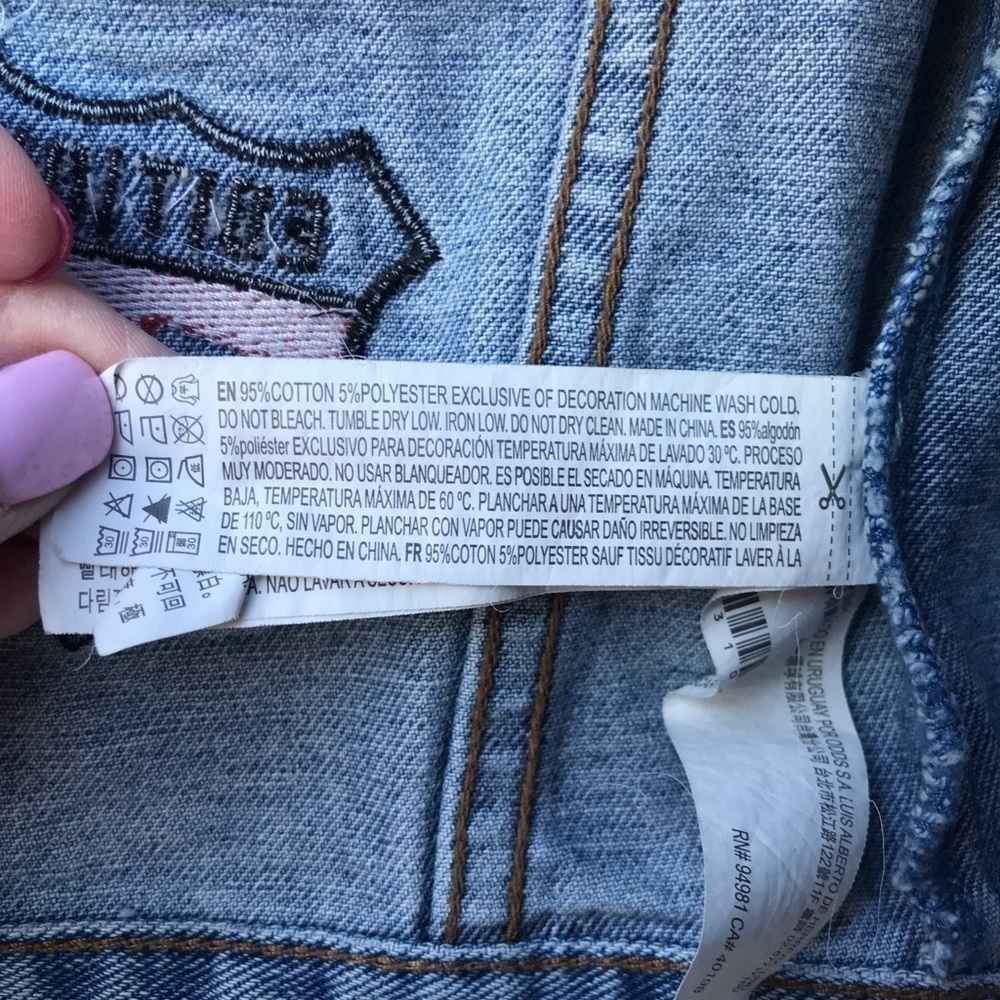 Forever 21 Patched Jean Jacket Size S - Picture 4 of 8
